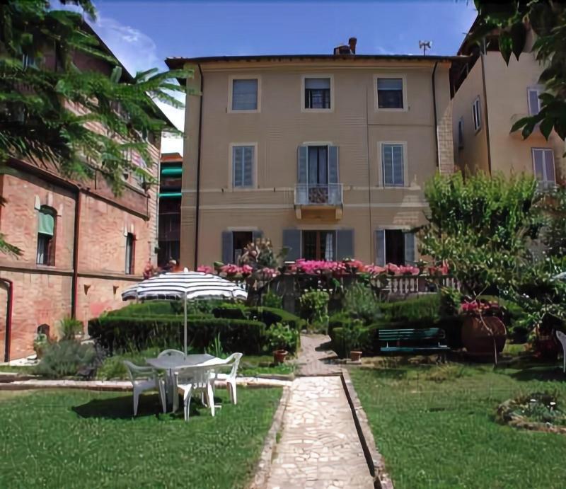 Villa Fiorita Сиена Екстериор снимка
