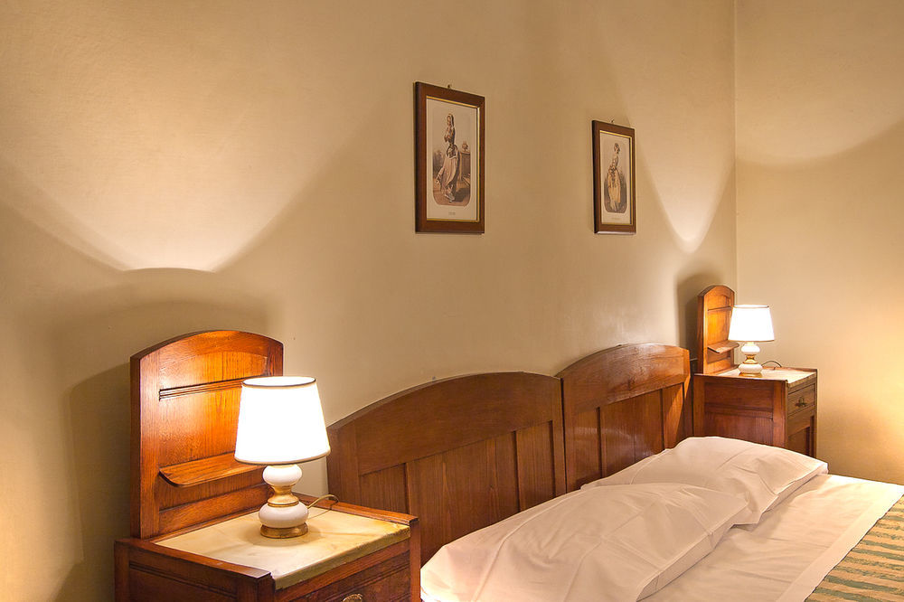 Villa Fiorita Сиена Екстериор снимка